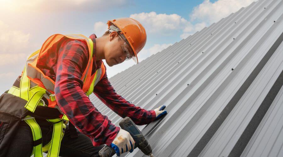 Professional Flat Roofing Installation in Ipava, IL